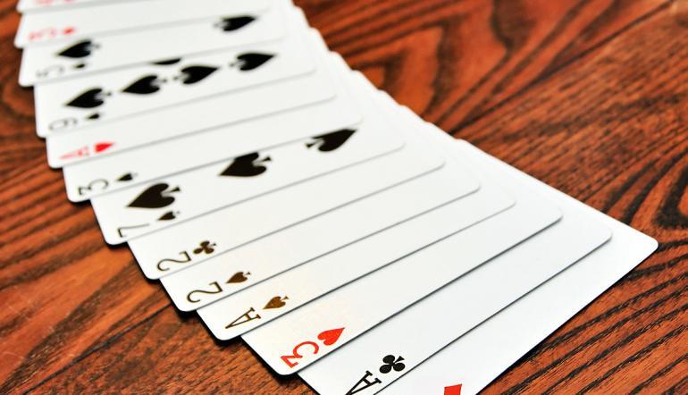 扑克游戏算牌有用吗？