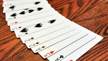 扑克游戏算牌有用吗？